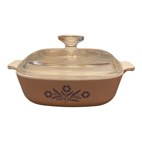 Vintage Corningware casserole dish with lid cornflower blue 1 quart GUC - Picture 2 of 6